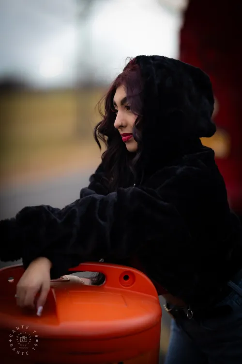 Yelina - Portfolio Image 39