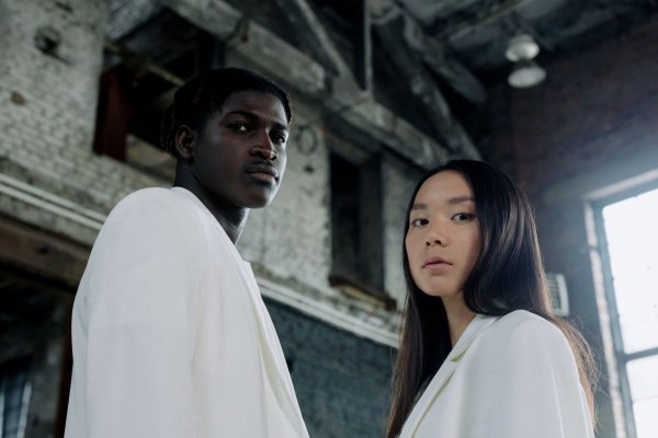 Stop Matching. How to Dress Like an Editorial NYC Couple.
