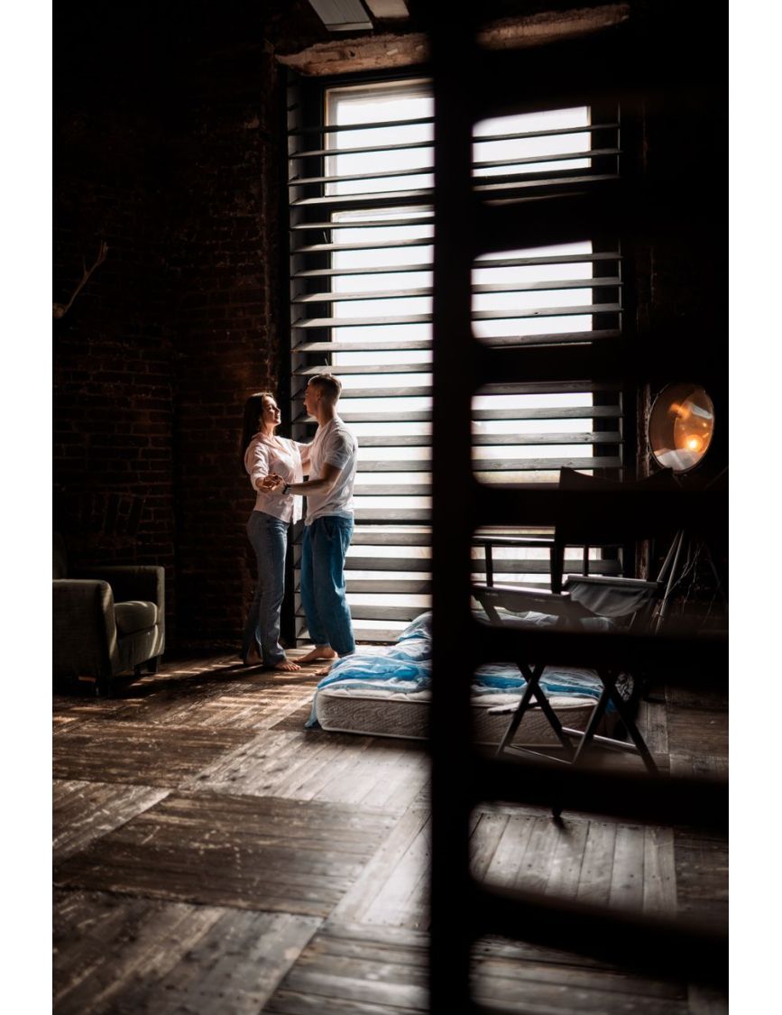 Winter: The Freezing Skyline Myth and Indoor Studio Escape — The Lie About NYC Couple Photos in Every Season