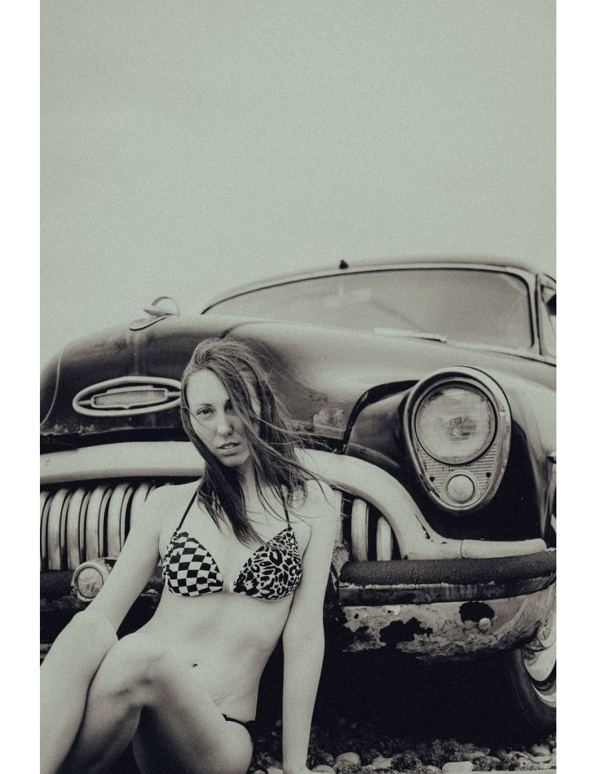 The Riviera Nostalgia of Orchard Beach — Why my camera is pointed away from Manhattan this summer