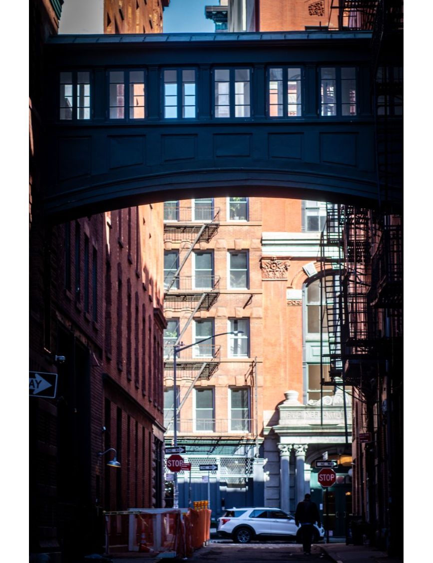Staple Street's Skybridge — The NYC Alleys They Don't Want You To Find