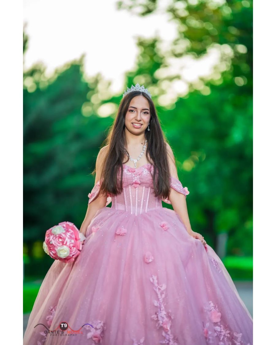Financial District Canyon Light, Editorial Sweet 16 Portrait Concepts for NYC Families