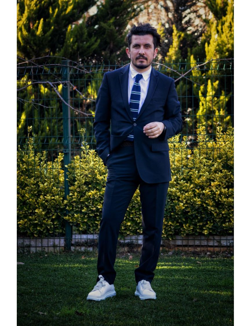 Wardrobe Realities: Typecasting vs. Industry Uniforms — Casting Call vs. C-Suite: What New York Eyes Demand
