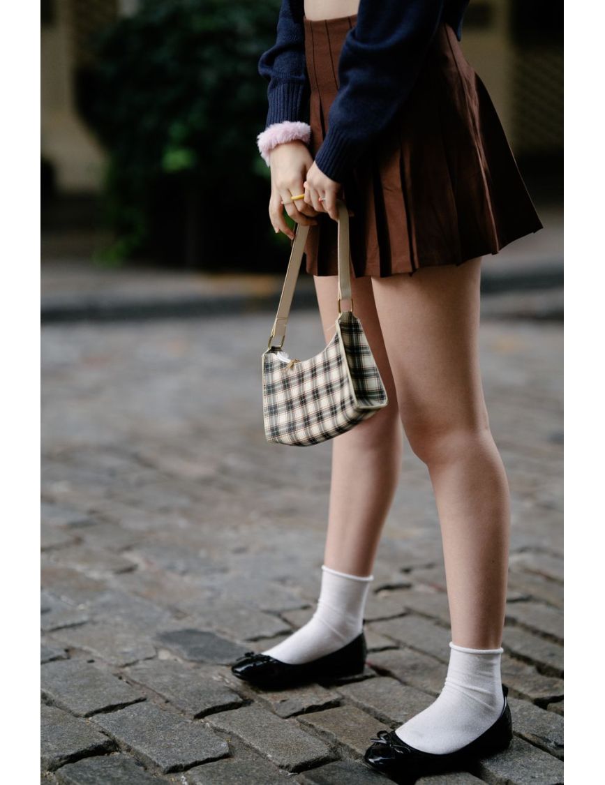 The Flat with Personality — The Shoe Secrets That Elevate Every Book