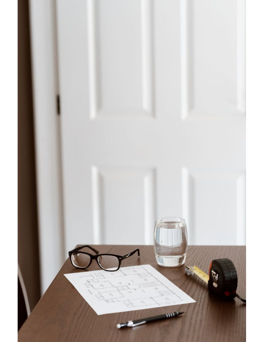The 'Incomplete Information' Blunder — Don't Send That Email: Agency Submission Realities