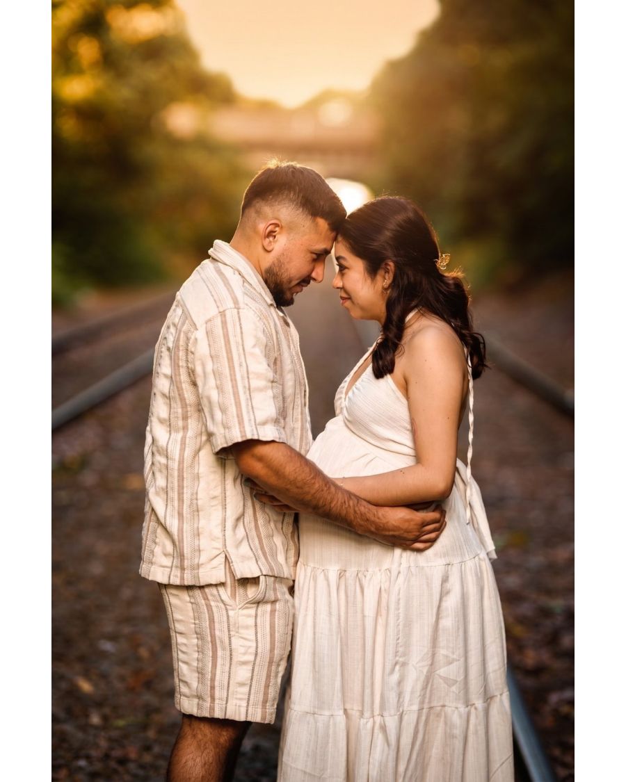 The Anchor and the Accent Rule, Stop Dressing Like Twins for Your Engagement Shoot