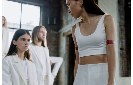 Sweat Without Bulk: The August Runway Protocol