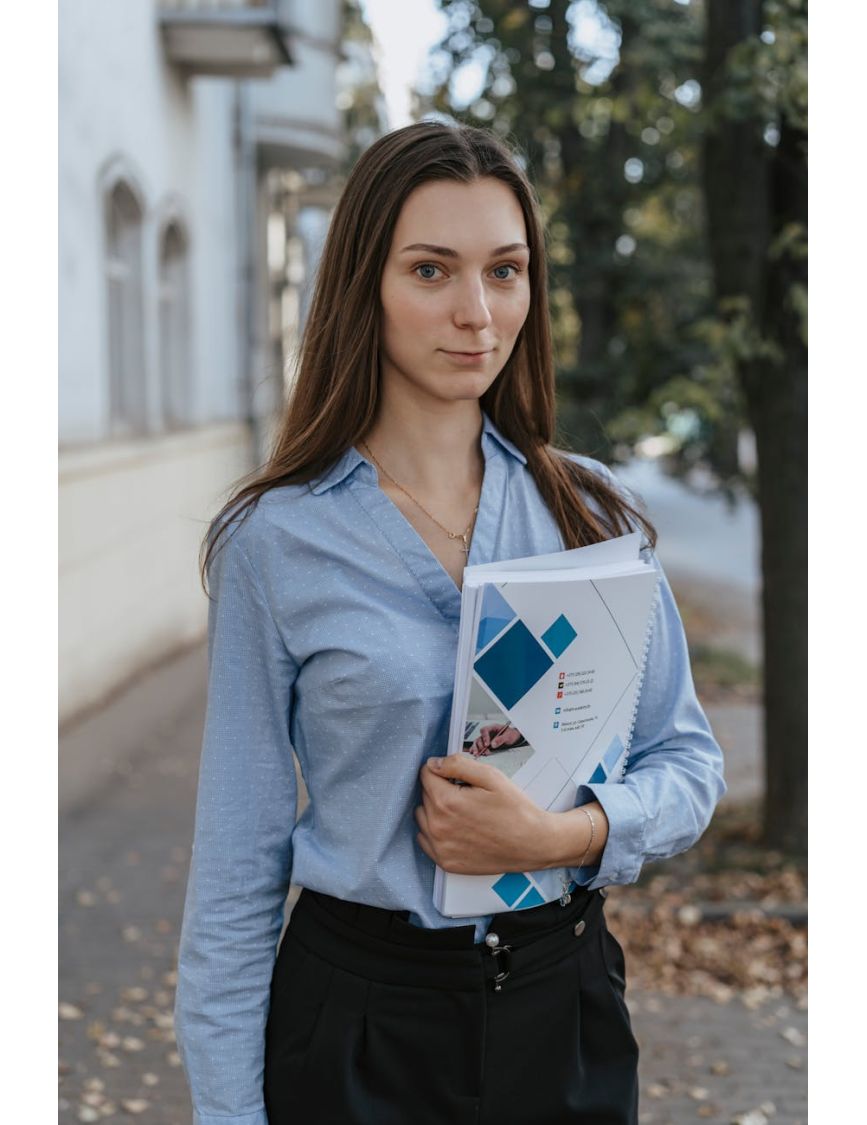 Your Portfolio as a Friend — The Silent Language of Confidence at Castings