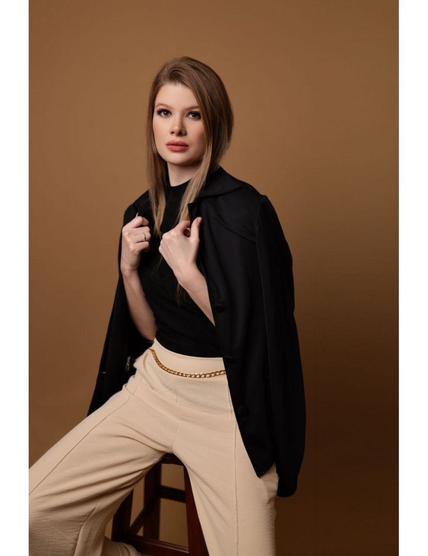 The 11:30 AM Midday Lookbook Marathon — Subway Sweat and Call Sheets: A Model's 14-Hour NYC Hustle