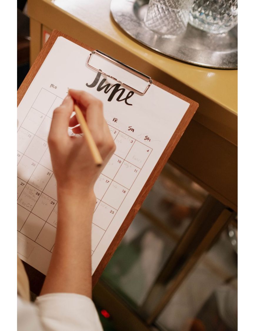 Creating a Physical Shot List and Schedule, Client Checklist for a First Professional Photoshoot