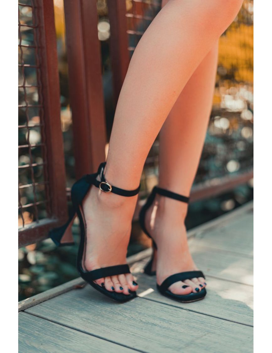 The Strappy Black Sandal — The Shoe Secrets That Elevate Every Book