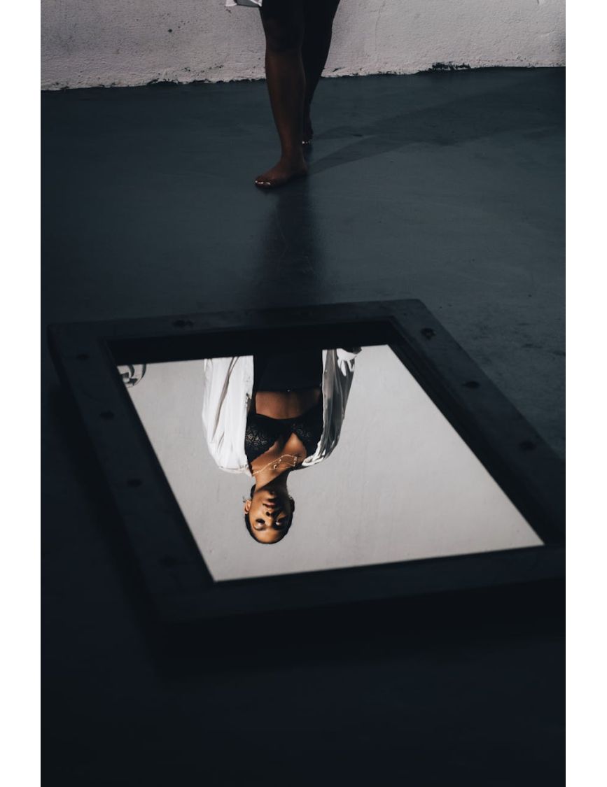 Finding Your Signature Look: Beyond the Brief — Commercial vs. Editorial: Where Do You Truly Shine?