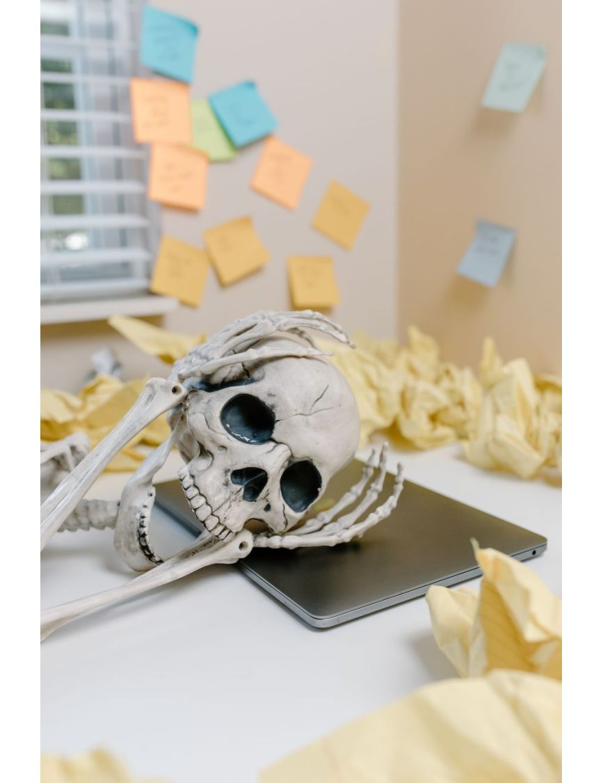 The 'Portfolio' Email Bomb — Don't Send That Email: Agency Submission Realities
