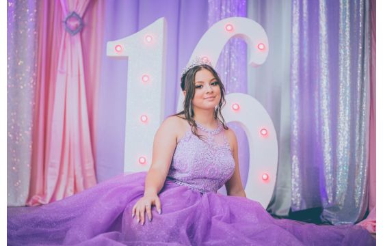 Ditch the Tiara: Editorial Portraits for the Modern Sweet 16