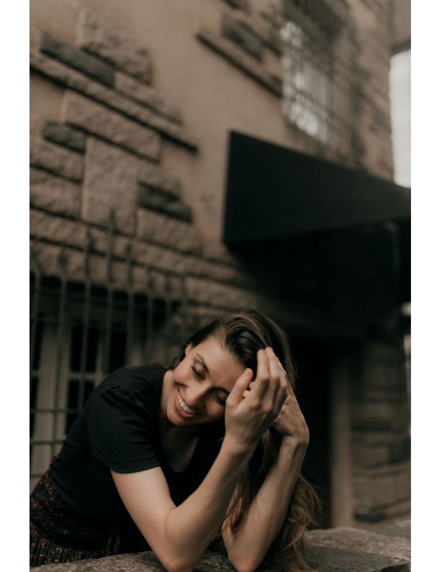 The Exhale Mid-Action — Stop Holding Your Breath: How to Actually Look Alive