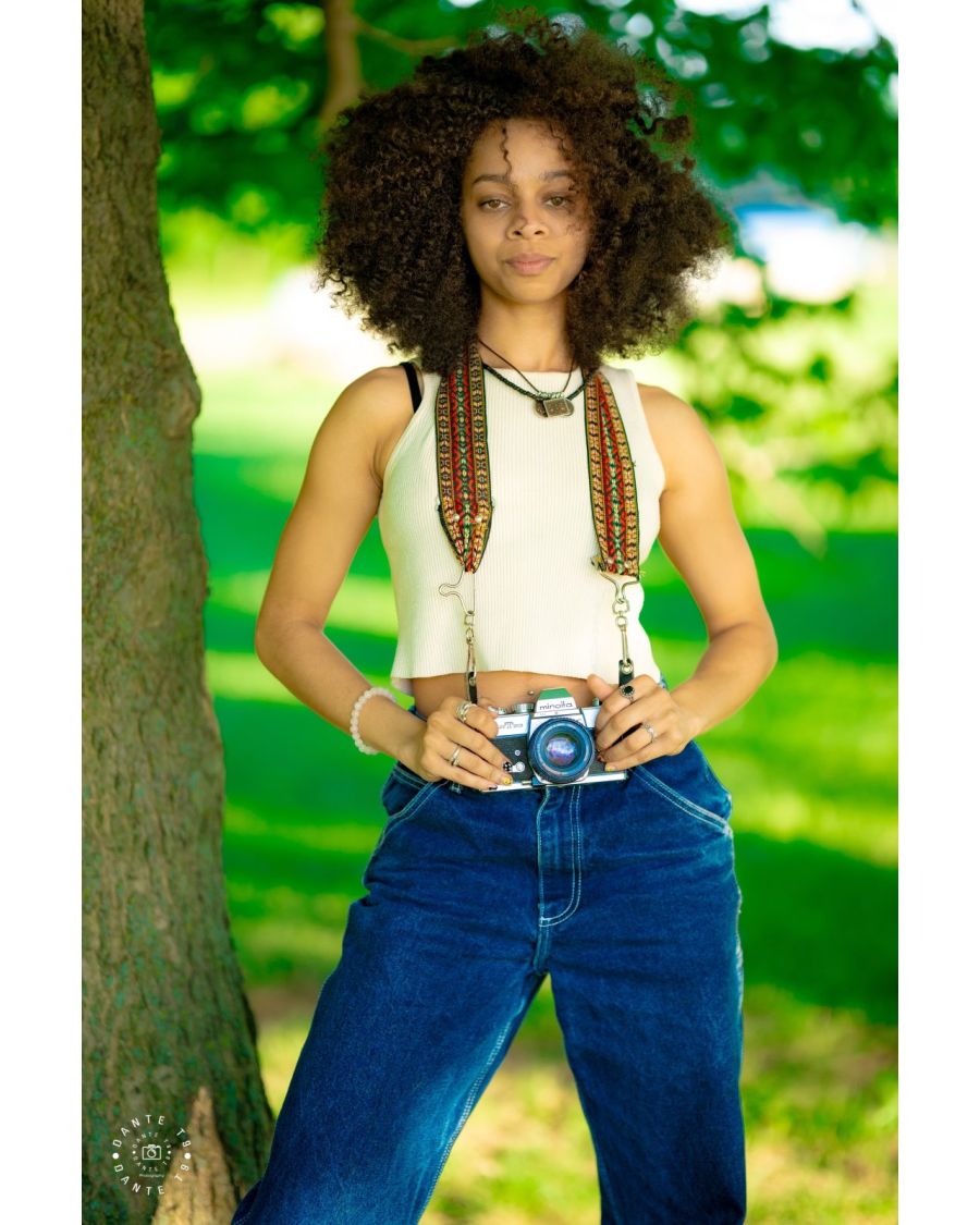 The Photographer's Frame — Golden Hour Outdoor Session with Bree
