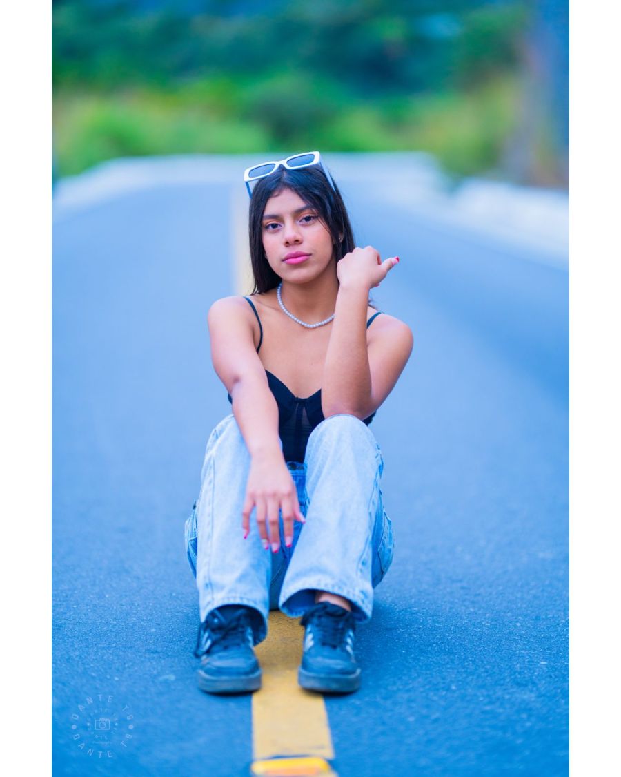 Center Line — On Location with Azucely: Cool Tones and Street Style