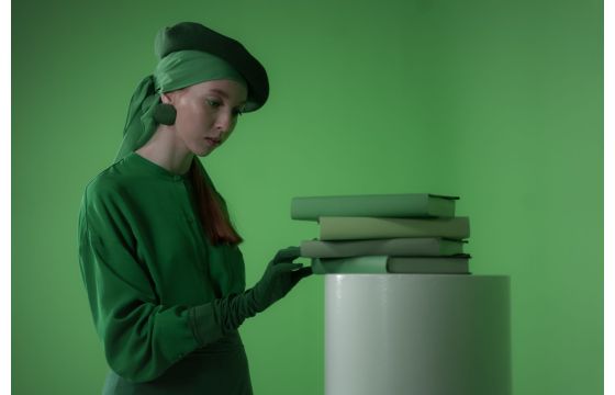 Quiet Models Win the Booking: How Introverts Dominate Sets