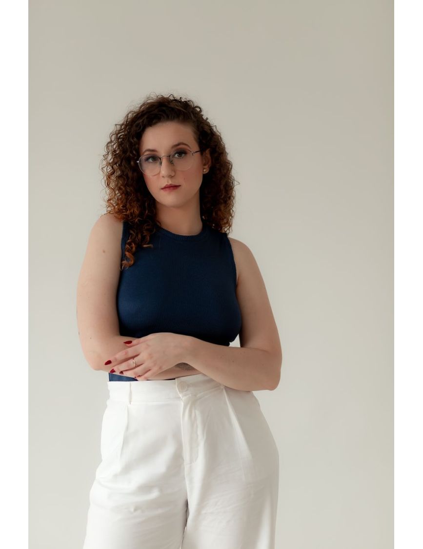 Matte Silk or Microfiber Shell Tops, Wardrobe Choices for New York Corporate Headshots