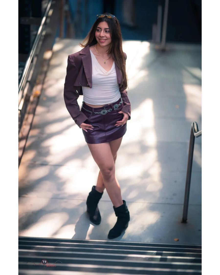The Weight Shift Reset, Burn Your Pose Book: Why Memorizing Poses Ruined Your Last Shoot