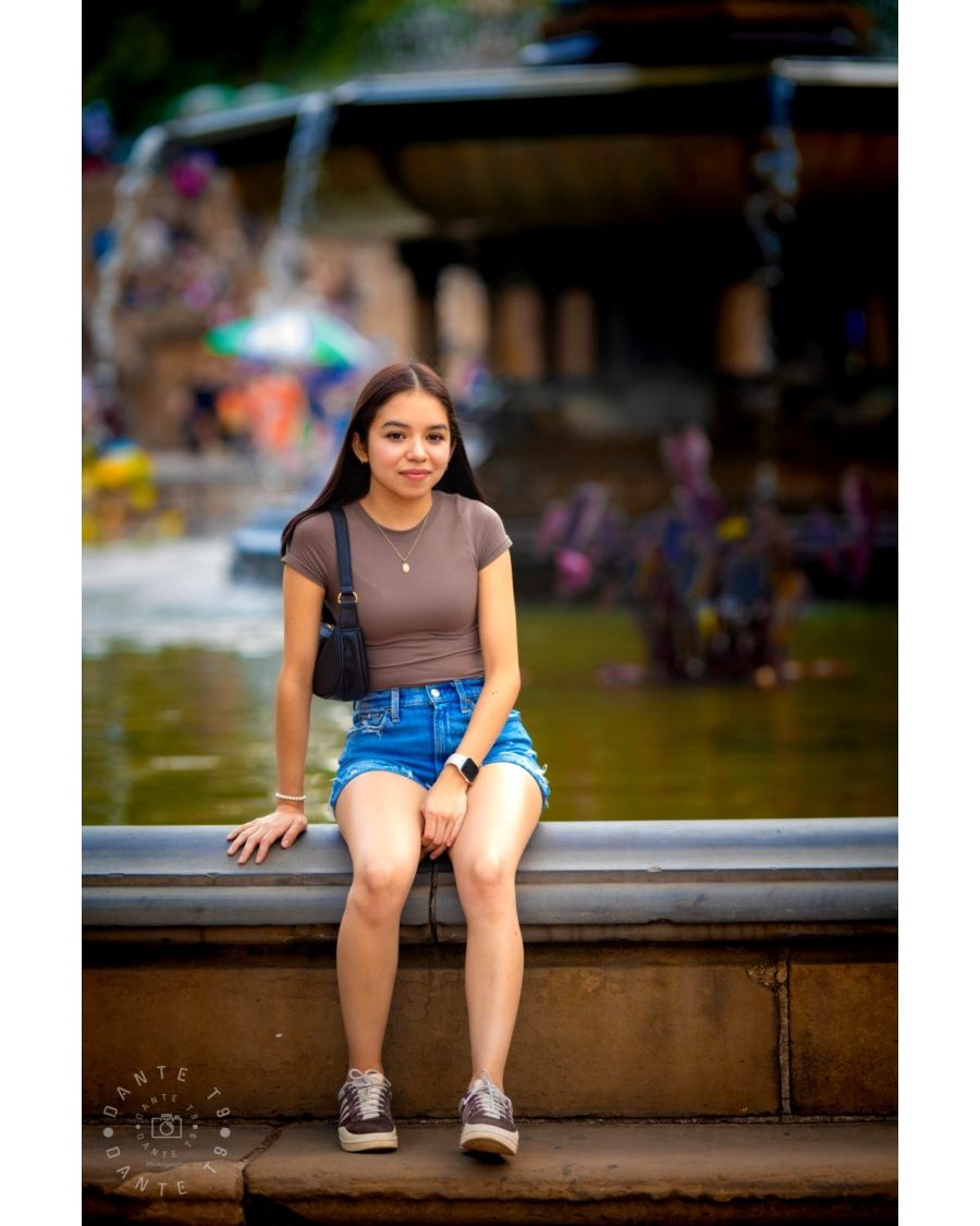 The Park Fountain — Natural Light and Casual Style with Sucely in NYC