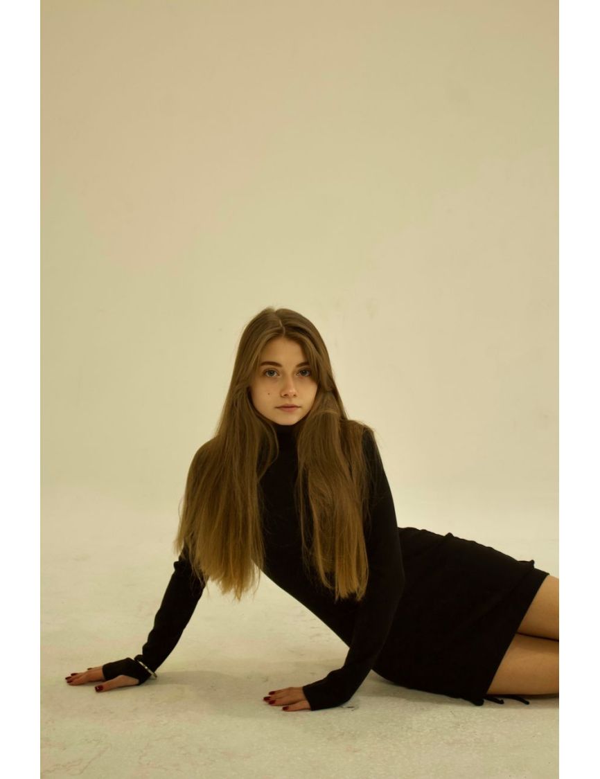 Minimalist Movement — Camera Aura: It's Not Your Face