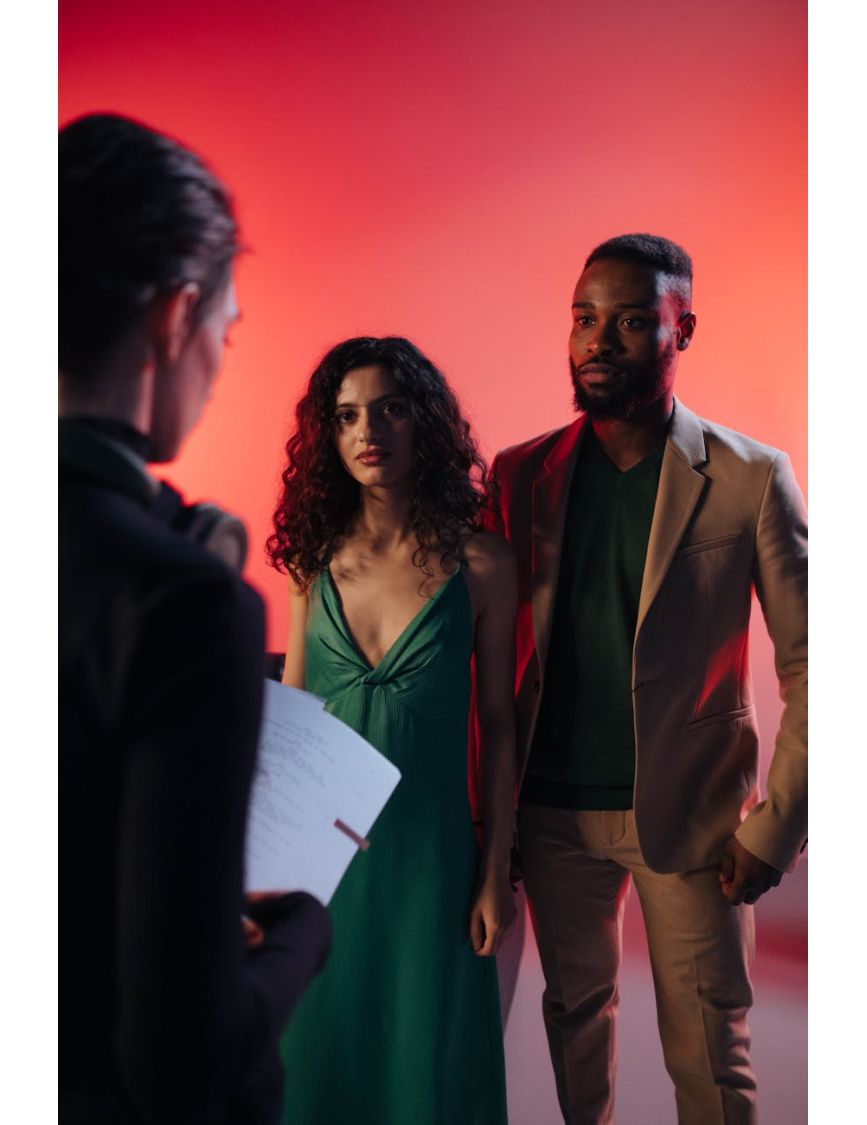 Eye Contact & The Silent Nod — The Silent Language of Confidence at Castings