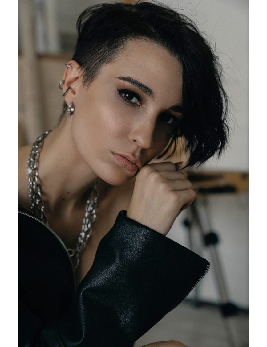 Heavy Gauge Brass Ear Cuff — The Detail That Saves Flat Lighting