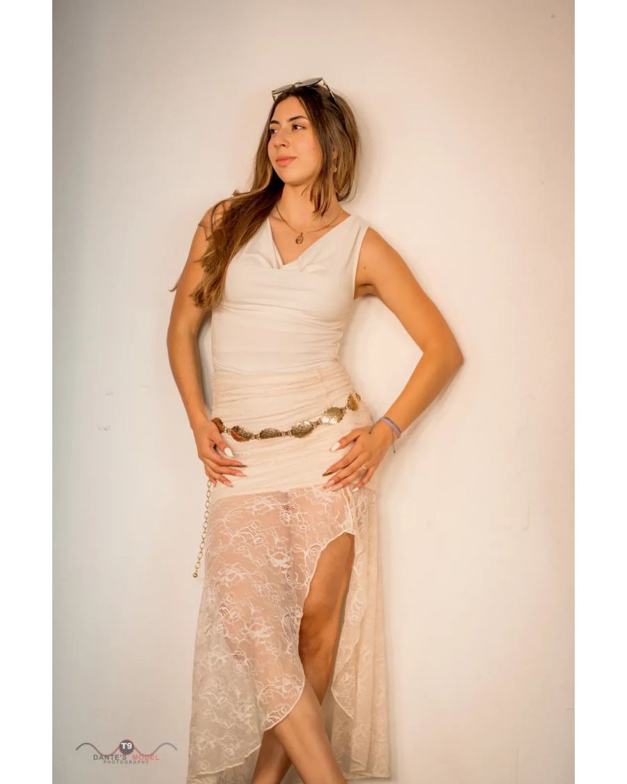 Negative Space Isolation, Burn Your Pose Book: Why Memorizing Poses Ruined Your Last Shoot