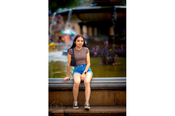 Natural Light and Casual Style with Sucely in NYC