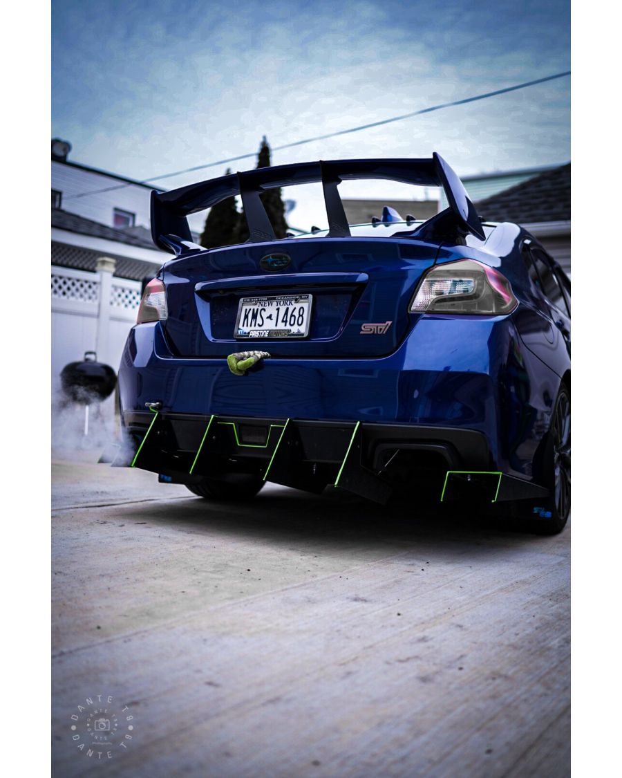 Electric Details — Chasing the Blue Hour: Street Culture and Clean Lines