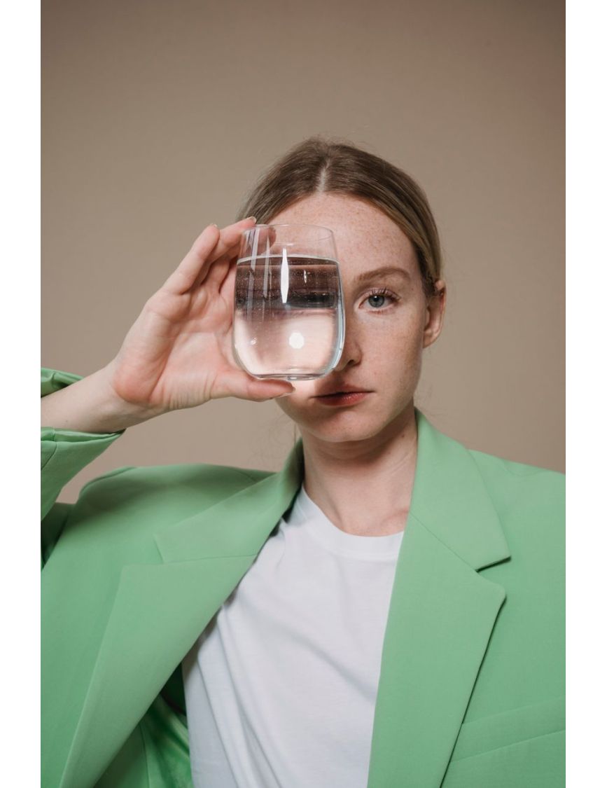 The 72-Hour Hydration Lock — Your Face Is Your Business Card. Treat It Like One.