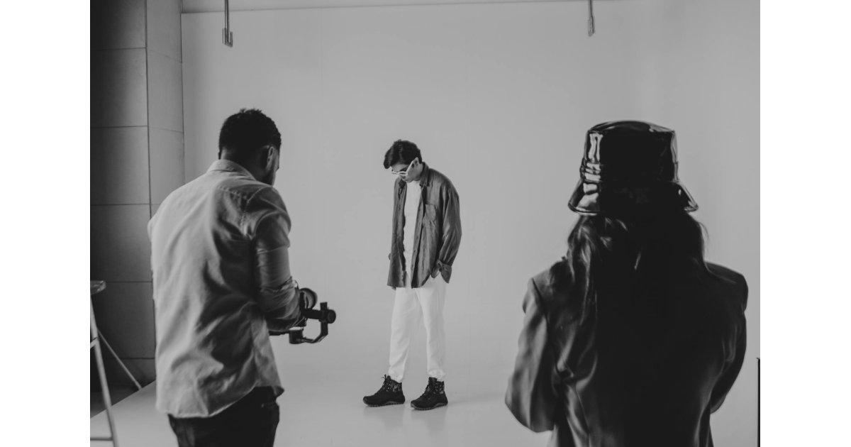 Unveiling a NYC Model Portfolio Shoot: Behind the Scenes