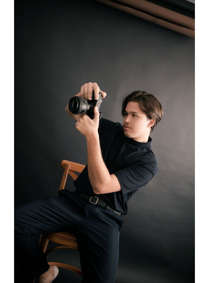 The Flash Sync & Studio Fallacy — Stop Romancing Your 5D: The Optical Viewfinder Is Dead
