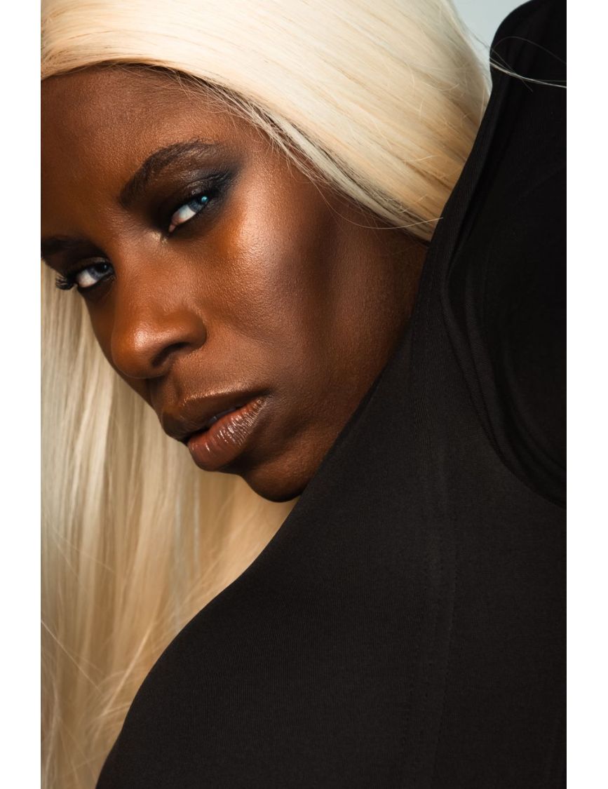 The Blink-and-Anchor Rhythm — Burn the Iris Stare: Own the Lens with Unapologetic Power