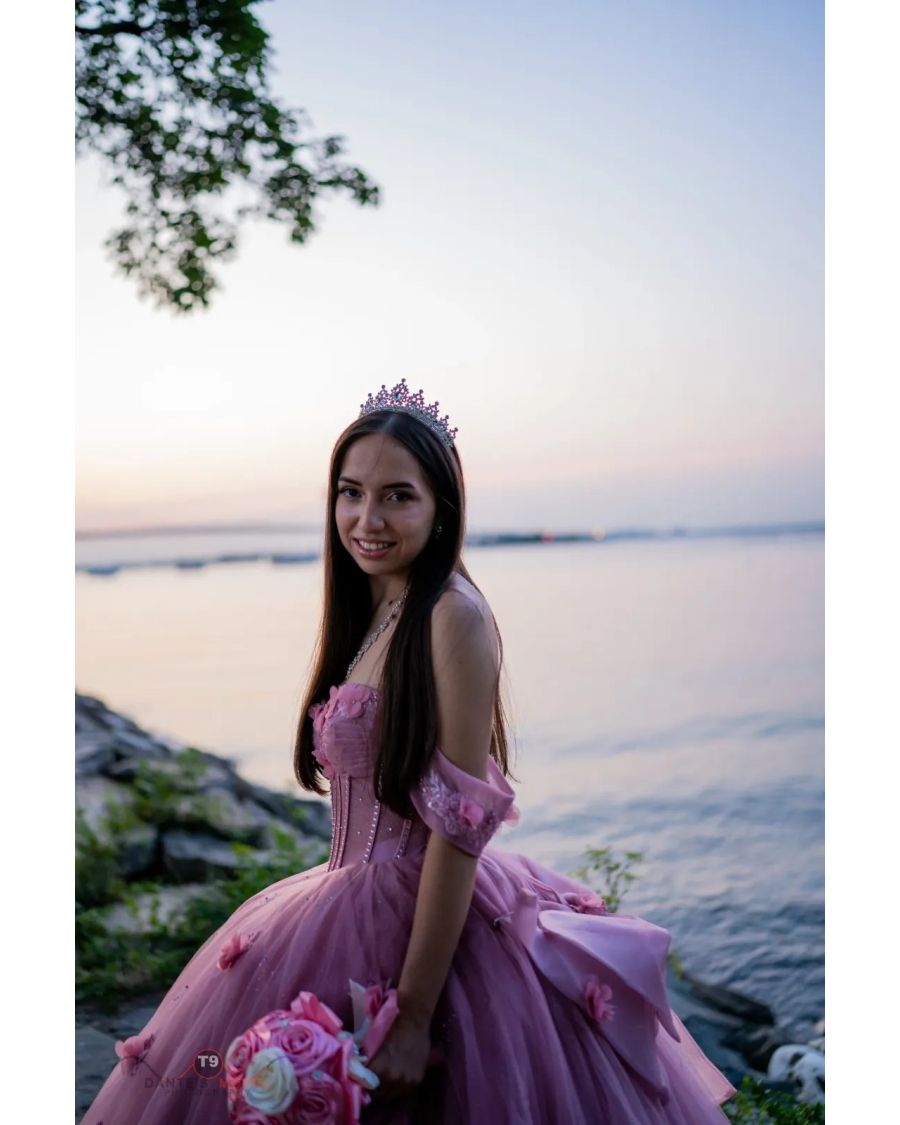 The Tribeca Loft Studio, Ditch the Tiara: Editorial Portraits for the Modern Sweet 16
