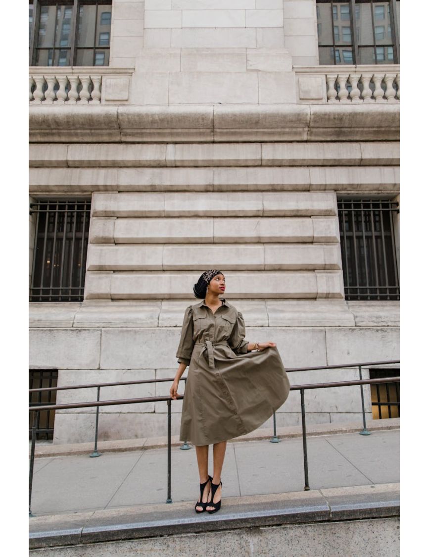 The Tailored Spring Midi Dress — The Outfit That Makes Me Press The Shutter